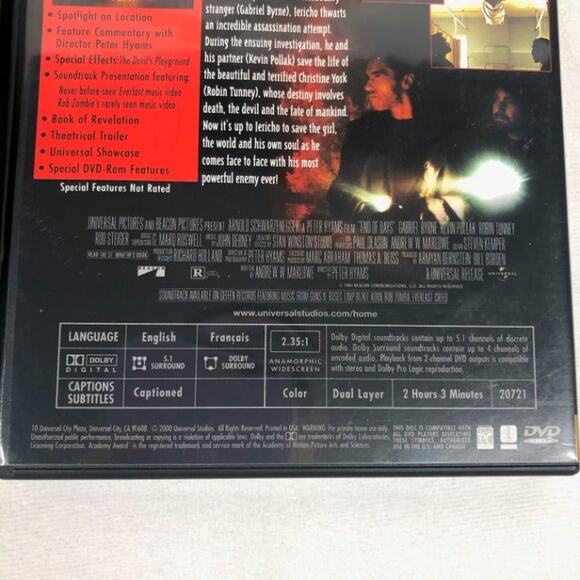 Arnold Schwarzenegger Movie Bundle - Picture 6 of 7